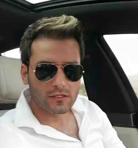 مهدی احمدوند عشق صداش تا هفت تا آسمون رفت حیف آوازش آواز قو بود